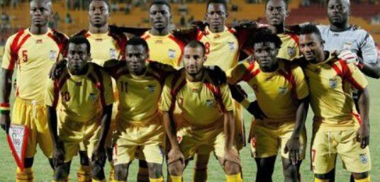 六台：阿隆索赛后没回更衣室，有些皇马球员认为谈判罚是借口（六台称：阿隆索赛后未回更衣室，部分皇马球员质疑“谈判罚”只是借口）